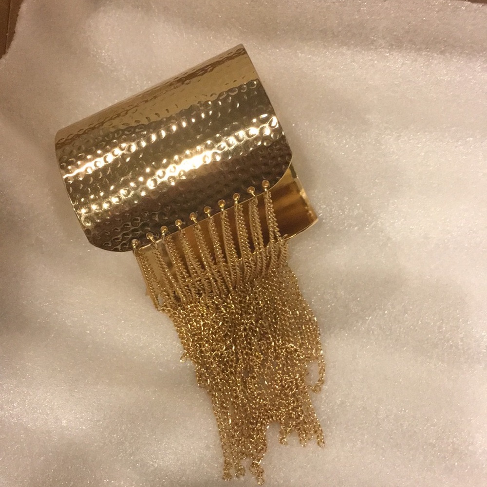 Thalia Sodi Gold Cuff